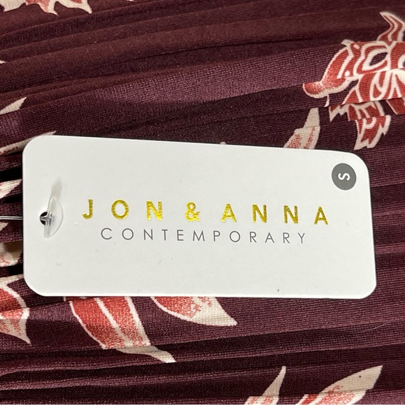 Jon & Anna Contemporary Burgundy Floral Boho Pleated Maxi Skirt Small NWT - Picture 14 of 15